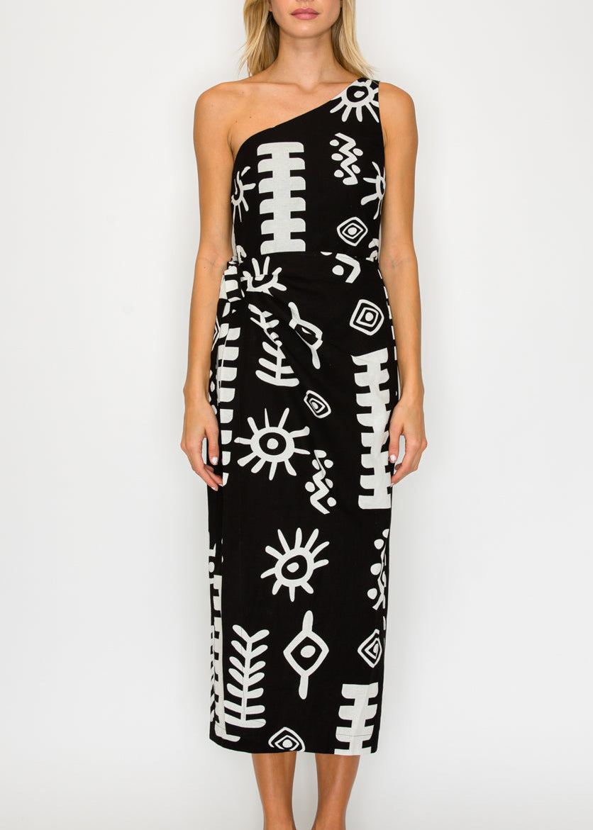 black one-shoulder dress 