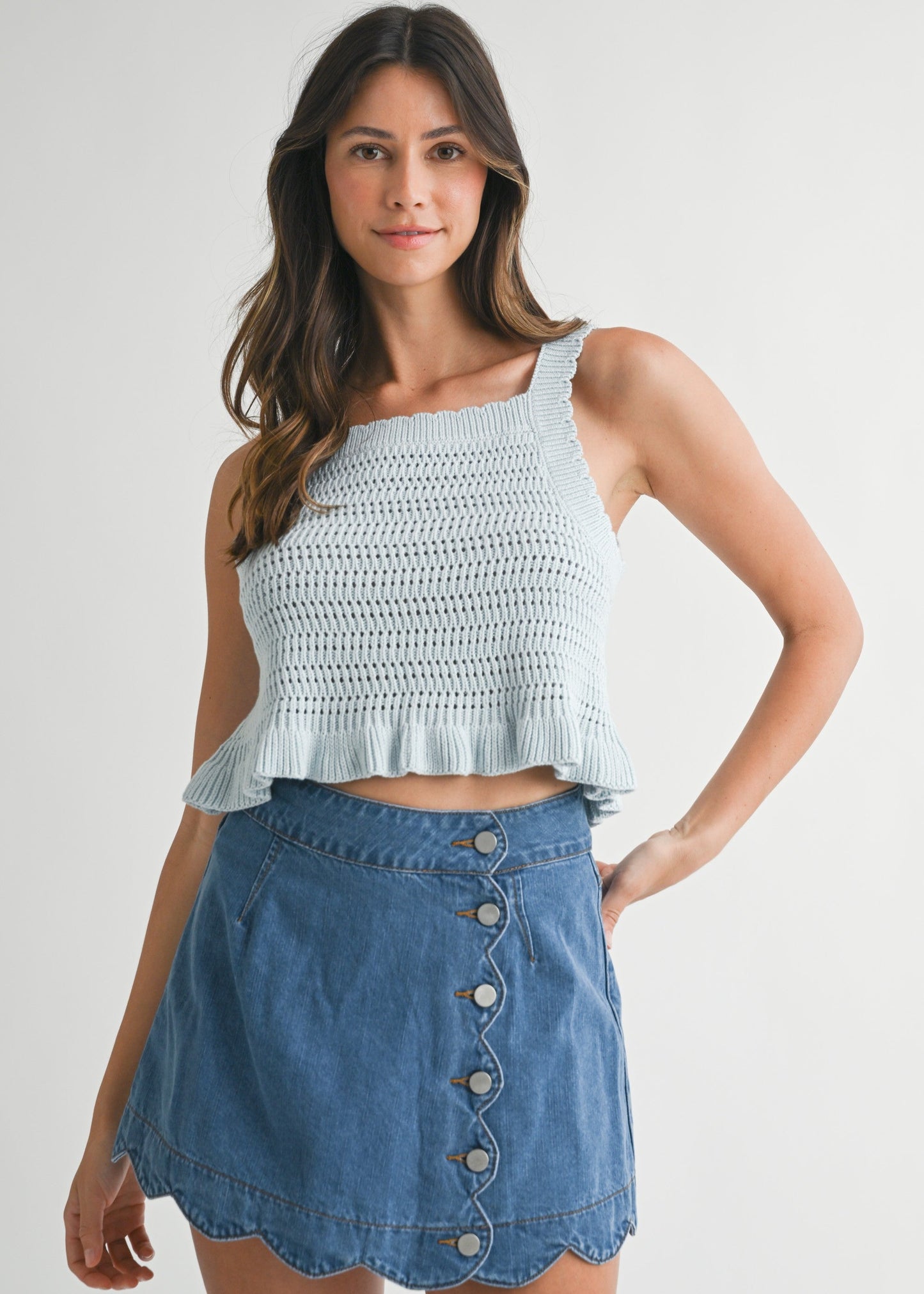 MABLE THE REVERSIBLE CROCHET RUFFLE HEM KNIT TOP – A CROPPED, TIE-FRONT KNIT WITH A PLAYFUL RUFFLED FINISH