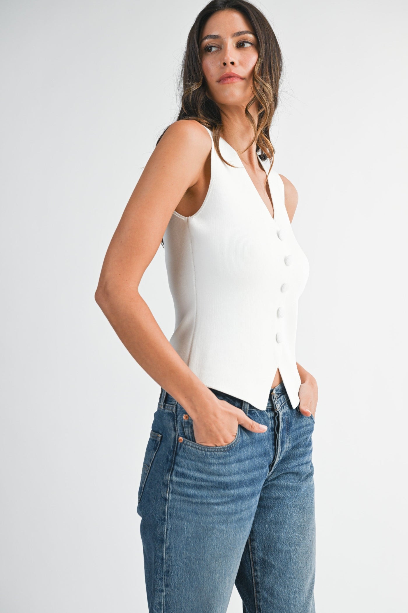 MABLE V-NECK BUTTON-DOWN SWEATER KNIT VEST – OFF WHITE
