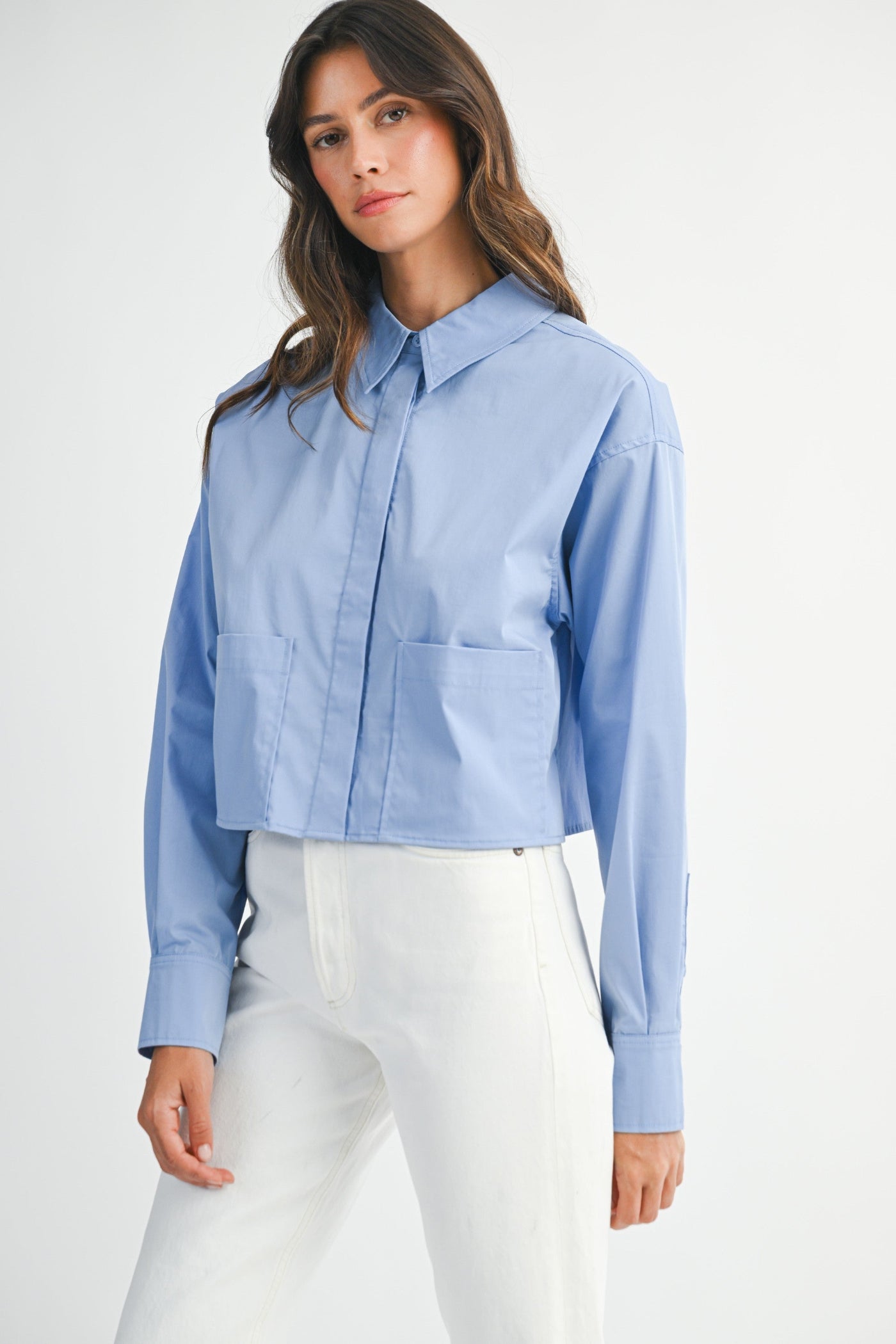 MABLE SOLID LONG SLEEVE COLLAR BUTTON DOWN CROP SHIRT