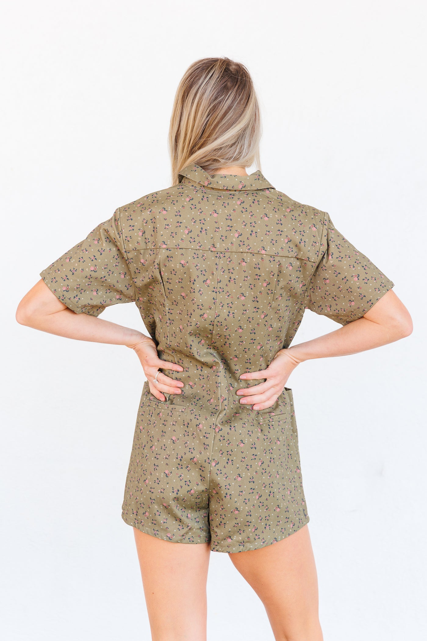 AUREUM COLLARED ROMPER 