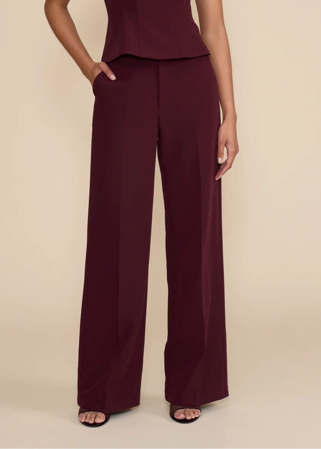 WINE STRUCTURED WIDE-LEG PANTS