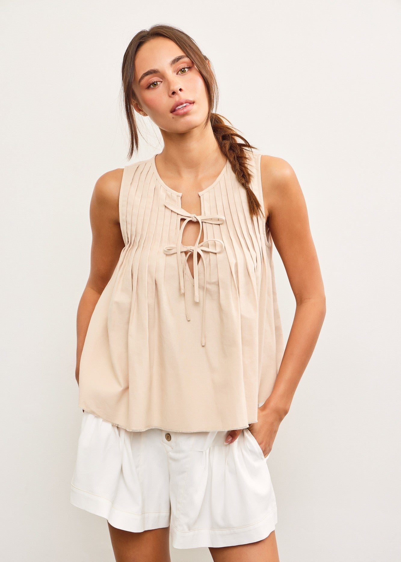 MUSTARD SEED V-NECK TIE FRONT PLEATED TOP – LIGHTWEIGHT, FEMININE, AND EASY TO STYLE