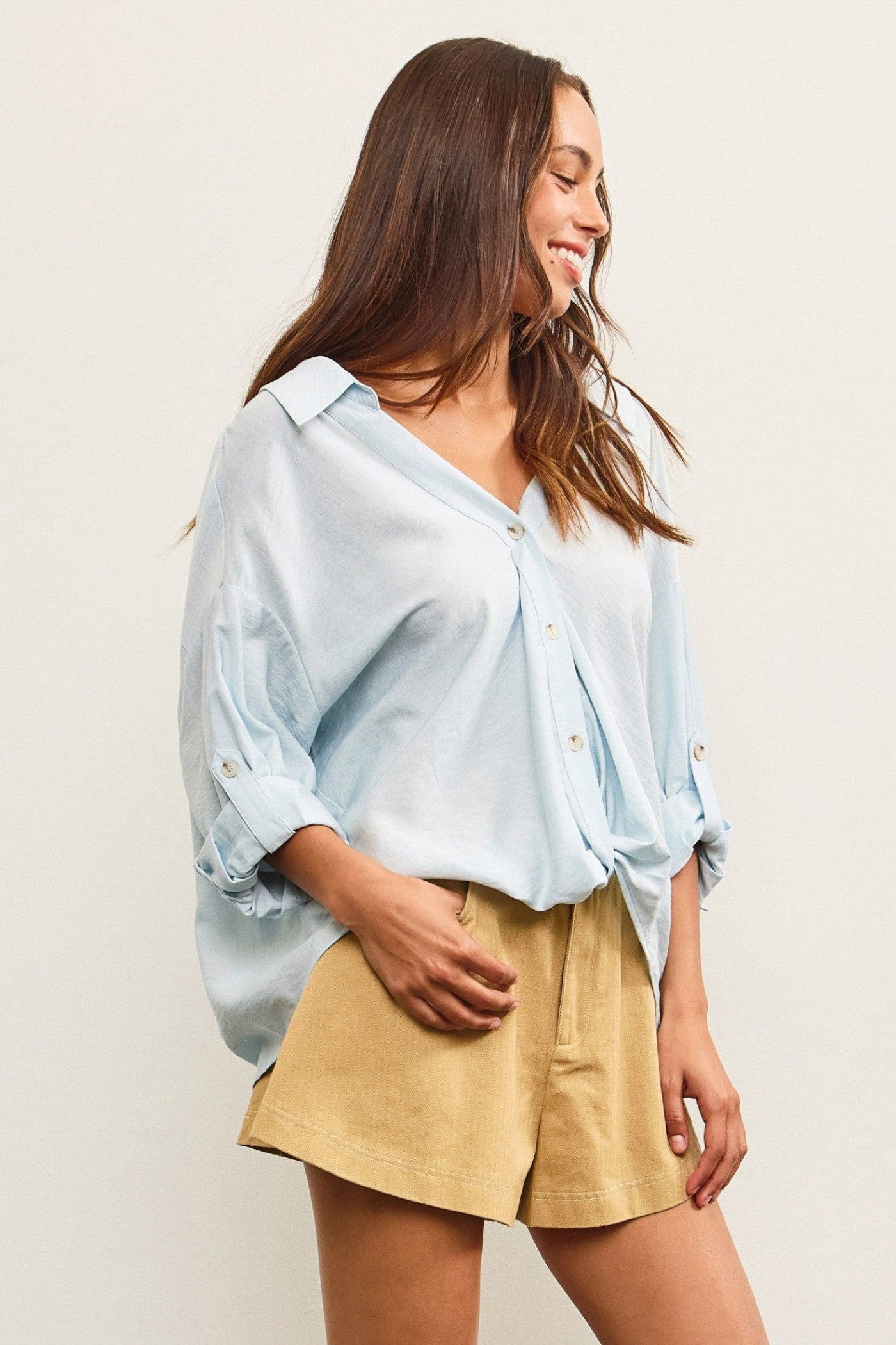 MUSTARD SEED V-NECK KNOTTED TAB BUTTON-UP SHIRT TOP – A STYLISH WOVEN BLOUSE IN ICE BLUE FOR EVERYDAY ELEGANCE