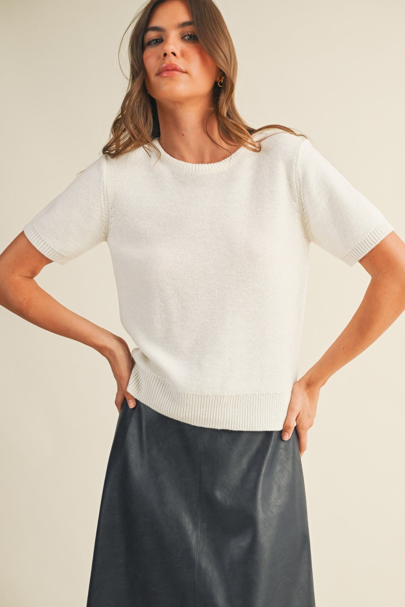 MUSTARD SEED OFF WHITE SHORT SLEEVE CREW NECK SWEATER