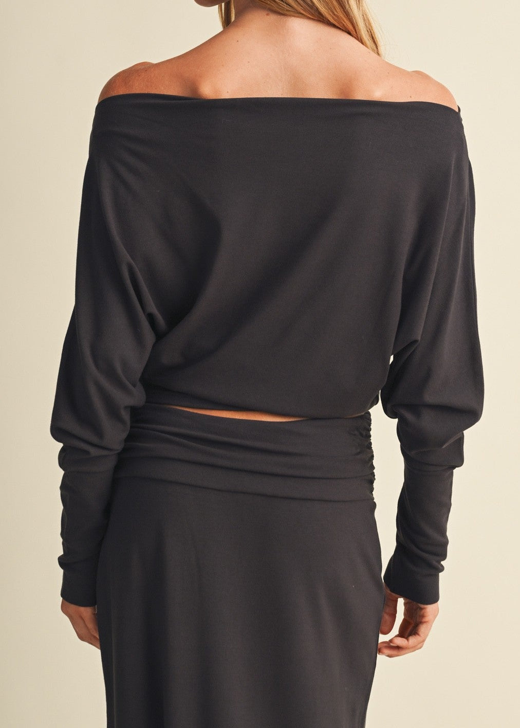 STEELE COLOR OFF-THE-SHOULDER BATWING TOP