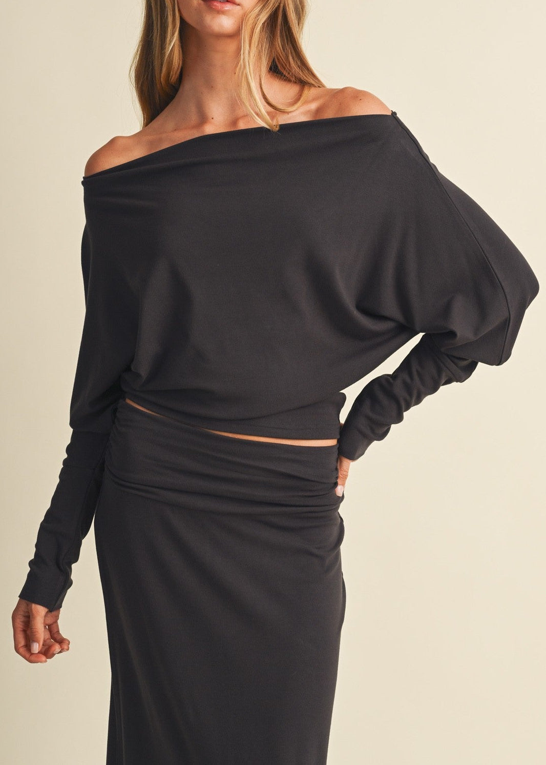 STEELE COLOR OFF-THE-SHOULDER BATWING TOP