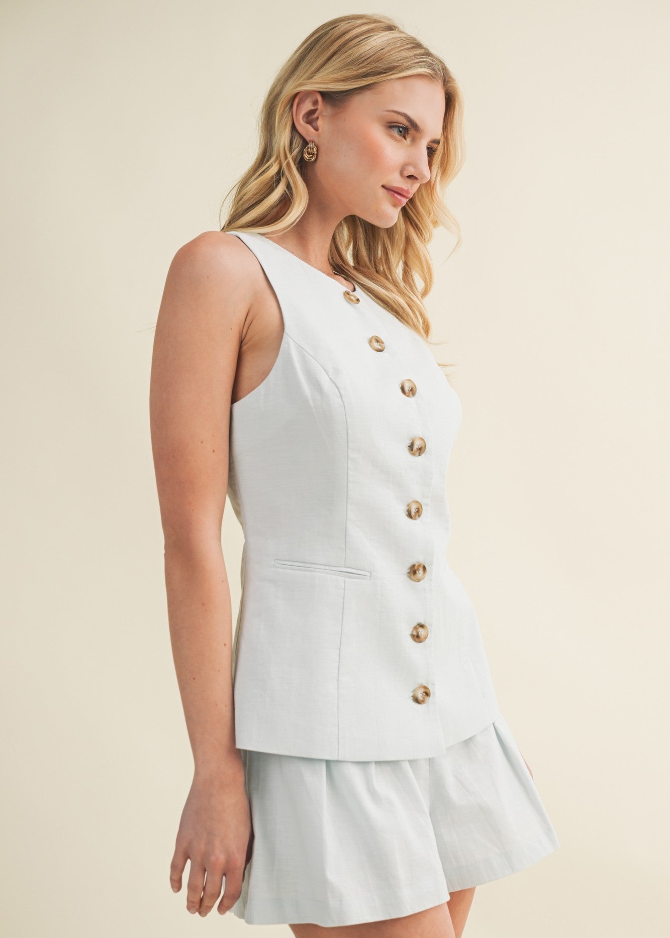 DARLA SLEEVELESS VEST TOP