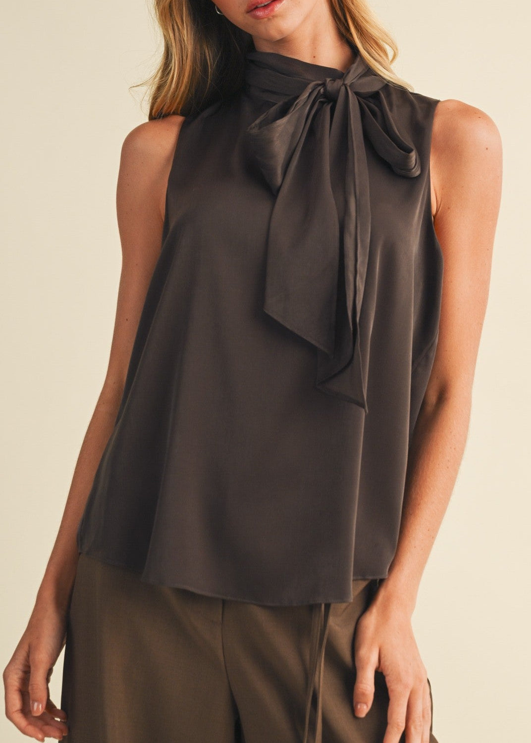 SATIN MOCK NECK TOP BROWN COLOR