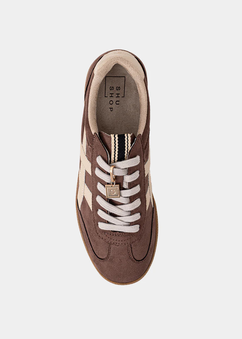 SHU SHOP SASHA BROWN – A SUEDE AND MESH SNEAKER WITH IVORY STRIPES AND A GUM RUBBER SOLE