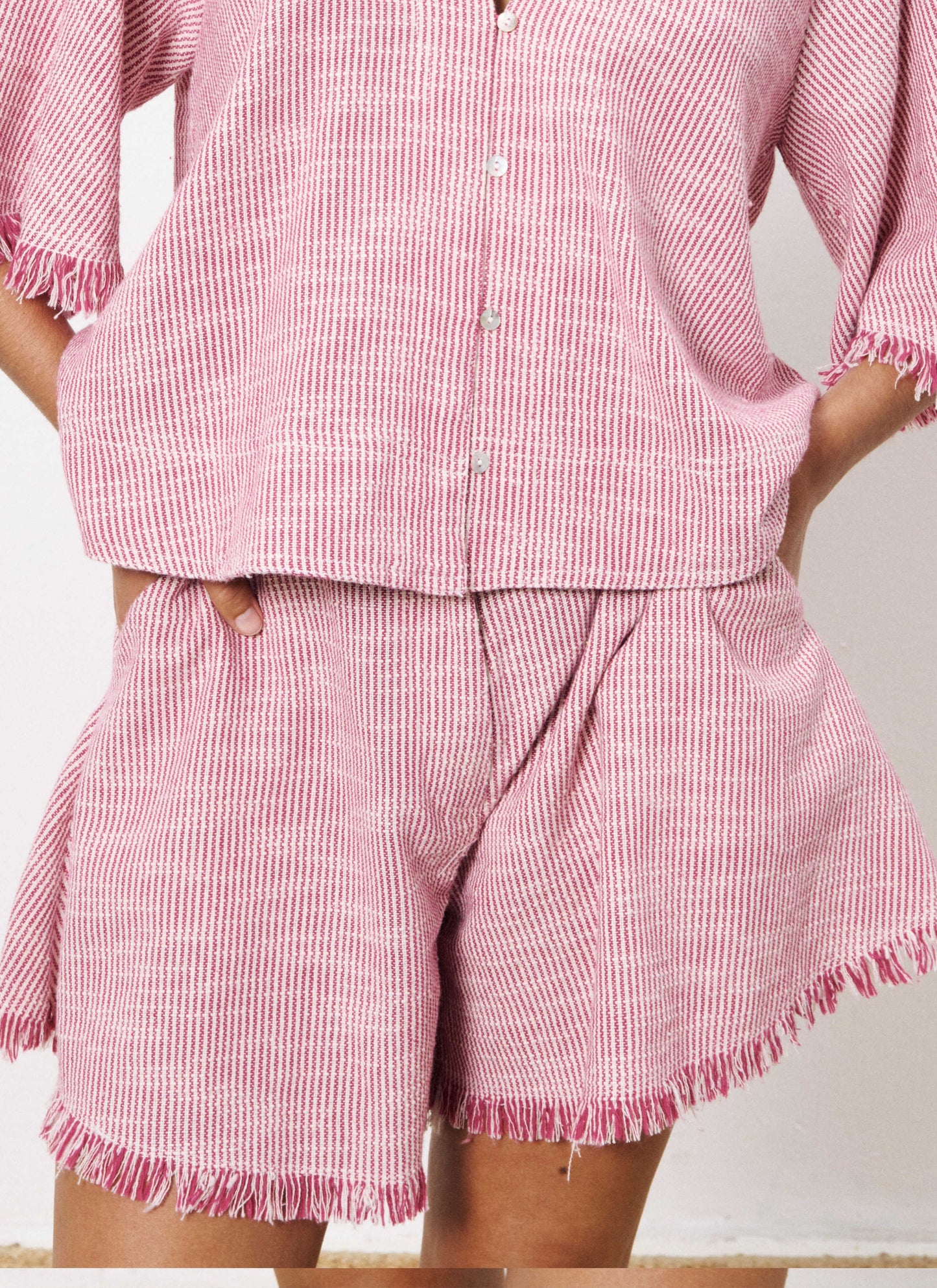 ANASTAZIA TEXTURED SHORTS