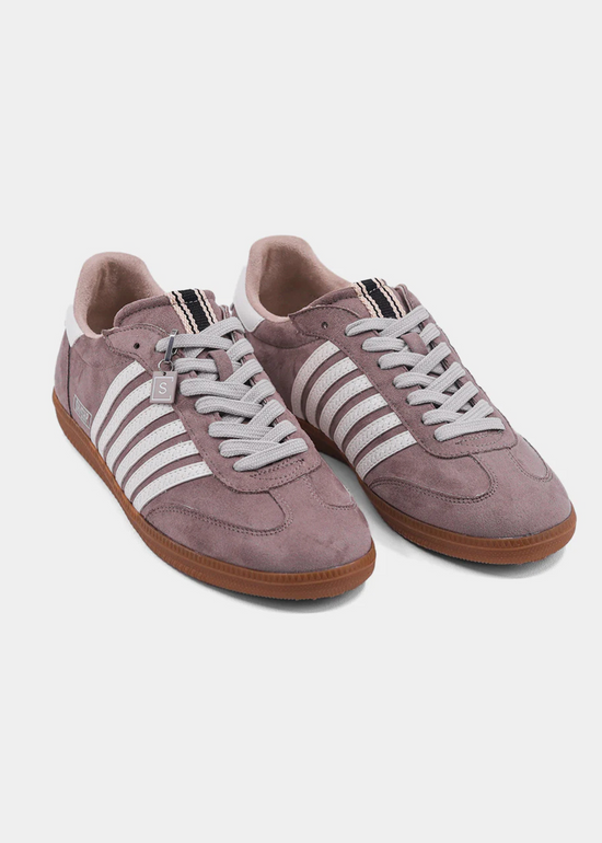 SHU SHOP STEVIE TAUPE SUEDE SNEAKER – A MODERN TAKE ON VINTAGE STYLE WITH CRISP STRIPES AND GUM SOLE FINISH