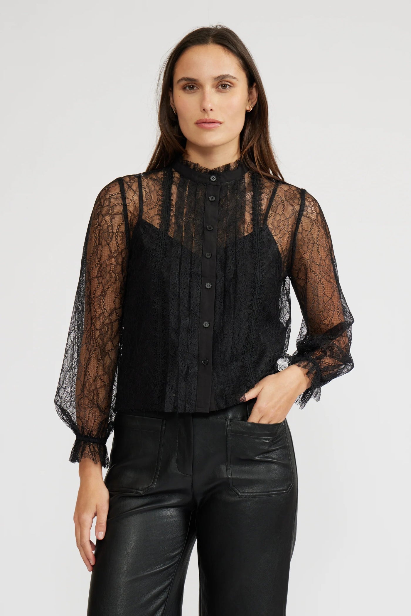 BLACK LACE TOP