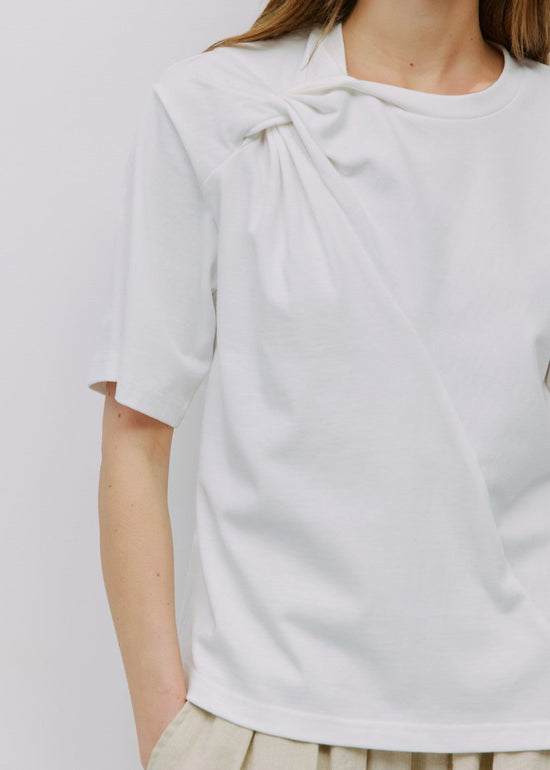 MOD REF THE VIVIANA TOP – EVERYDAY COMFORT WITH A MODERN TWIST