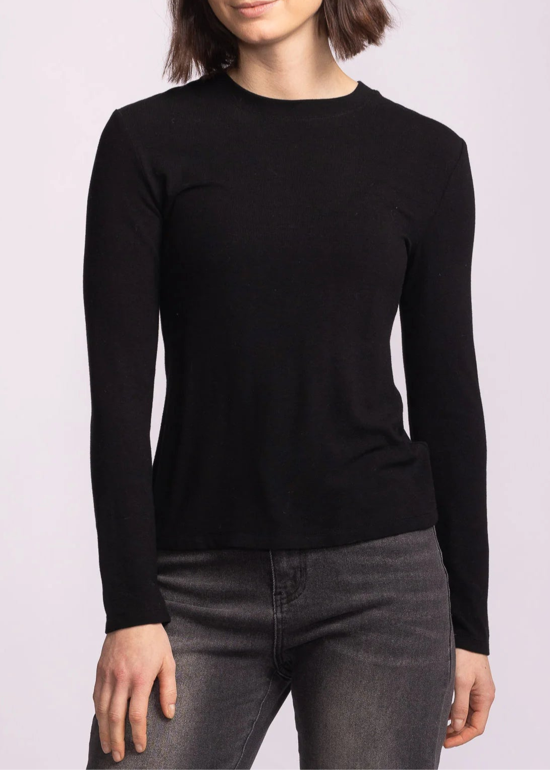 TELLEM BLACK LONG SLEEVE ROUND NECK TOP
