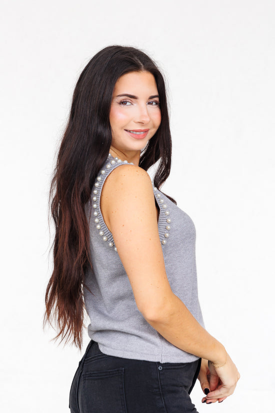 THML GREY SLEEVELESS KNIT SWEATER WITH PEARLS 