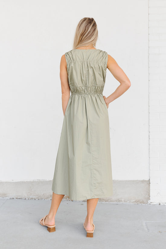 MOD REF SAGE ADJUSTABLE RUCHING MIDI DRESS WITH SIDE POCKETS